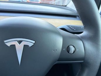 TESLA MODEL Y (Dual Motor) Long Range Suv 5Dr Electric Auto 4Wde (384 Bhp)