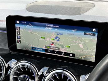 MERCEDES-BENZ EQB Eqb 350 4Matic 215Kw Amg Line 66.5Kwh 5Dr Auto