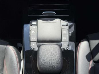 MERCEDES-BENZ CLA Cla 180 Amg Line Executive 4Dr Tip Auto