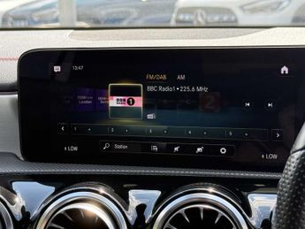 MERCEDES-BENZ CLA Cla 180 Amg Line Executive 4Dr Tip Auto