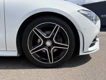MERCEDES-BENZ CLA Cla 180 Amg Line Executive 4Dr Tip Auto