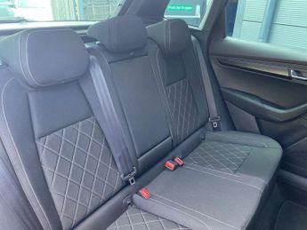 SKODA KAROQ 1.5 Tsi Act Sportline Suv 5Dr Petrol Dsg Euro 6 (S/S) (150 Ps)