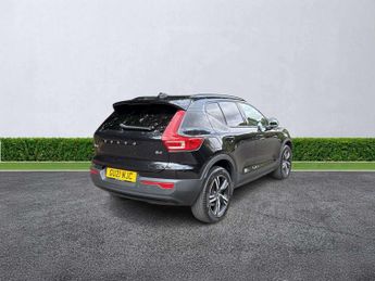 VOLVO XC40 2.0 B4P R Design 5Dr Auto