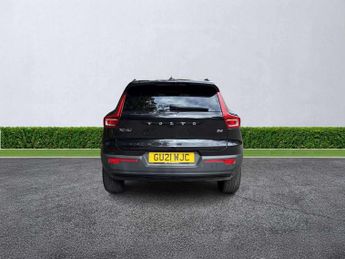 VOLVO XC40 2.0 B4P R Design 5Dr Auto