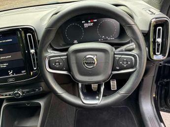 VOLVO XC40 1.5 T3 [163] R Design 5Dr Geartronic