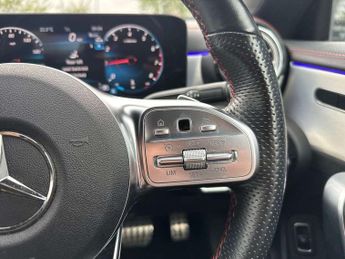 MERCEDES-BENZ CLA Cla 180 Amg Line Executive 4Dr Tip Auto