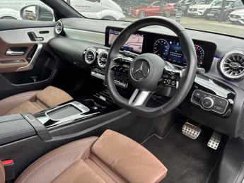MERCEDES-BENZ CLA Cla 250E Amg Line Premium 5Dr Tip Auto