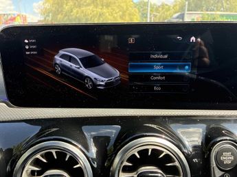 MERCEDES-BENZ A CLASS A180 Amg Line Premium 5Dr Auto