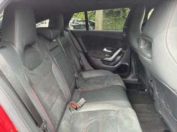 MERCEDES-BENZ CLA Cla 200 Amg Line Premium 5Dr Tip Auto