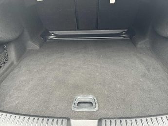 MERCEDES-BENZ E CLASS E200 Amg Line 4Dr 9G-Tronic
