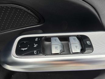 MERCEDES-BENZ E CLASS E200 Amg Line 4Dr 9G-Tronic