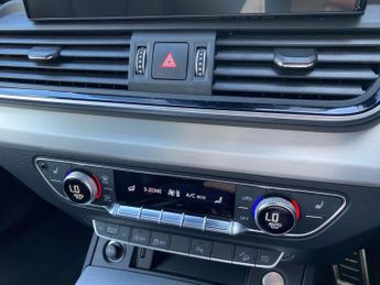 AUDI Q5 2.0 Tdi 40 S Line Suv 5Dr Diesel S Tronic Quattro Euro 6 (S/S) (