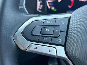 VOLKSWAGEN T-CROSS 1.0 Tsi R-Line Suv 5Dr Petrol Dsg Euro 6 (S/S) (115 Ps)