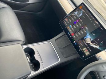 TESLA MODEL 3 Standard Plus 4Dr Auto