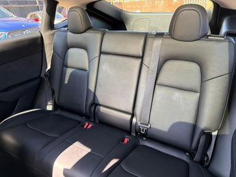TESLA MODEL Y (Dual Motor) Long Range Suv 5Dr Electric Auto 4Wde (384 Bhp)