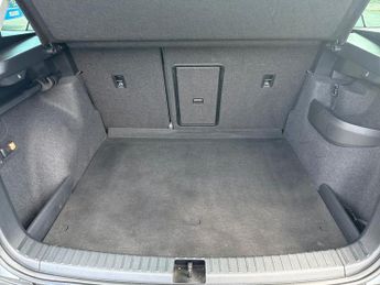 SKODA KAROQ 1.6 Tdi Se Suv 5Dr Diesel Dsg Euro 6 (S/S) (115 Ps)