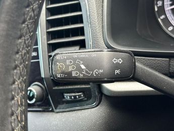 SKODA KAROQ 1.6 Tdi Se Suv 5Dr Diesel Dsg Euro 6 (S/S) (115 Ps)