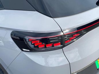 VOLKSWAGEN ID.4 Pro Performance 77Kwh Family Suv 5Dr Electric Auto (204 Ps)