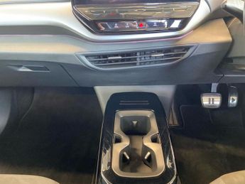 VOLKSWAGEN ID.5 Pro 77Kwh Style Suv 5Dr Electric Auto (174 Ps)