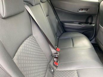 TOYOTA C-HR 1.8 Vvt-H Design Suv 5Dr Petrol Hybrid Cvt Euro 6 (S/S) (122 Ps)