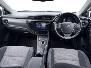 TOYOTA AURIS 1.8 Vvt-H Design Hatchback 5Dr Petrol Hybrid Cvt Euro 6 (S/S) (1