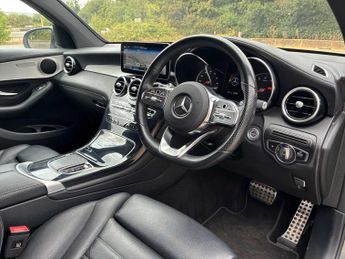 MERCEDES-BENZ GLC COUPE Glc 300 4Matic Amg Line 5Dr 9G-Tronic