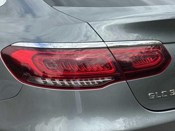 MERCEDES-BENZ GLC COUPE Glc 300 4Matic Amg Line 5Dr 9G-Tronic