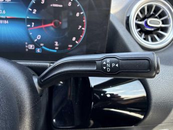 MERCEDES-BENZ GLA Gla 200 Amg Line Premium 5Dr Auto