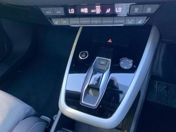 AUDI Q4 40 Sport Suv 5Dr Electric Auto 82Kwh (204 Ps)