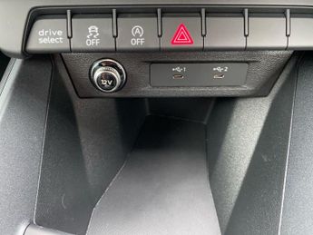 AUDI A1 1.0 Tfsi 30 S Line Sportback 5Dr Petrol S Tronic Euro 6 (S/S) (1
