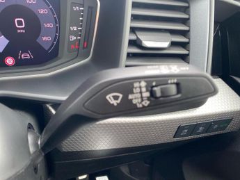 AUDI A1 1.0 Tfsi 30 S Line Sportback 5Dr Petrol S Tronic Euro 6 (S/S) (1