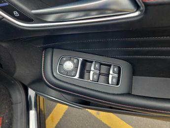 MG MOTOR UK HS 1.5 T-Gdi Phev Exclusive 5Dr Auto