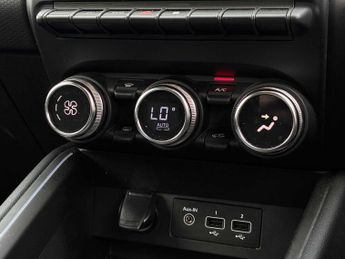 RENAULT CLIO 1.6 E-Tech Full Hybrid 145 Evolution 5Dr Auto
