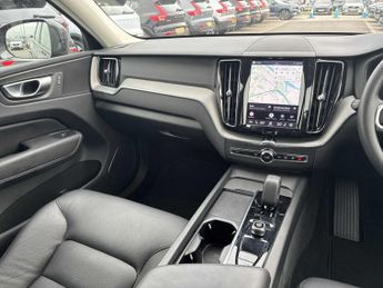 VOLVO XC60 2.0 B5P Core 5Dr Awd Geartronic