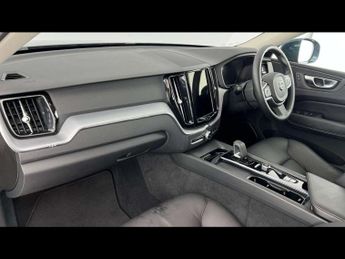 VOLVO XC60 2.0 B5P Momentum 5Dr Awd Geartronic