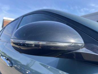 MERCEDES-BENZ E CLASS E300E Urban Edition 4Dr 9G-Tronic