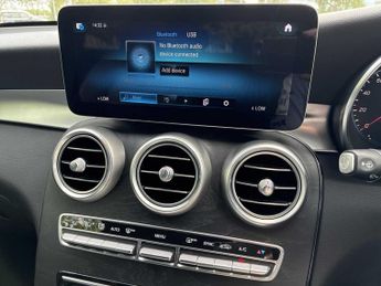 MERCEDES-BENZ GLC Glc 300D 4Matic Amg Line Premium 5Dr 9G-Tronic