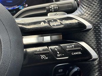 MERCEDES-BENZ EQB Eqb 250+ 140Kw Amg Line Executive 70.5Kwh 5Dr Auto