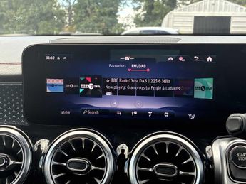 MERCEDES-BENZ EQB Eqb 250+ 140Kw Amg Line Executive 70.5Kwh 5Dr Auto