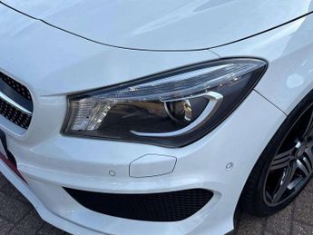 MERCEDES-BENZ CLA Cla 250 Engineered By Amg 4Matic 4Dr Tip Auto