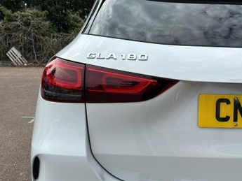 MERCEDES-BENZ GLA Gla 180 Amg Line Premium 5Dr Auto