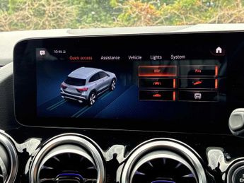 MERCEDES-BENZ GLA Gla 180 Amg Line Premium 5Dr Auto