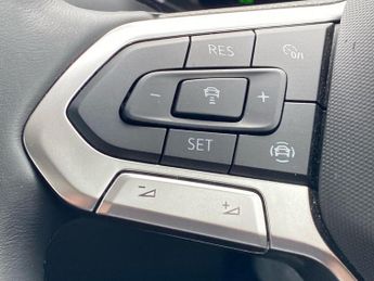 VOLKSWAGEN T-ROC 1.5 Tsi Style Suv 5Dr Petrol Dsg Euro 6 (S/S) (150 Ps)