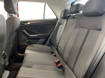 VOLKSWAGEN T-ROC 1.5 Tsi Life Suv 5Dr Petrol Dsg Euro 6 (S/S) (150 Ps)