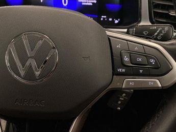 VOLKSWAGEN T-ROC 1.5 Tsi Life Suv 5Dr Petrol Dsg Euro 6 (S/S) (150 Ps)