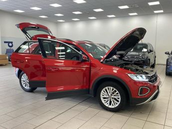 VOLKSWAGEN T-ROC 1.5 Tsi Life Suv 5Dr Petrol Dsg Euro 6 (S/S) (150 Ps)