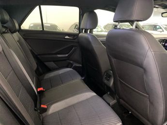 VOLKSWAGEN T-ROC 1.5 Tsi Gpf Evo R-Line Suv 5Dr Petrol Dsg Euro 6 (S/S) (150 Ps)