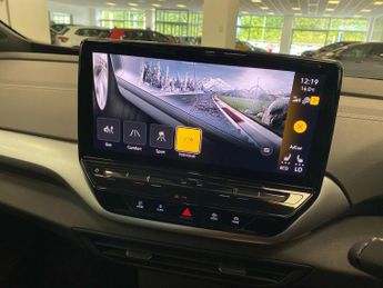 VOLKSWAGEN ID.5 Pro Performance 77Kwh Style Suv 5Dr Electric Auto (204 Ps)