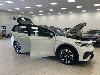 VOLKSWAGEN ID.5 Pro Performance 77Kwh Style Suv 5Dr Electric Auto (204 Ps)