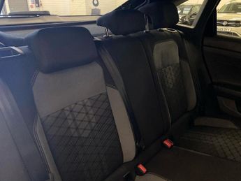 VOLKSWAGEN TAIGO 1.0 Tsi R-Line Suv 5Dr Petrol Dsg Euro 6 (S/S) (110 Ps)